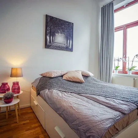 Apartment **traumhafte City-wohnung // 120qm // 4-raeume** Leipzig